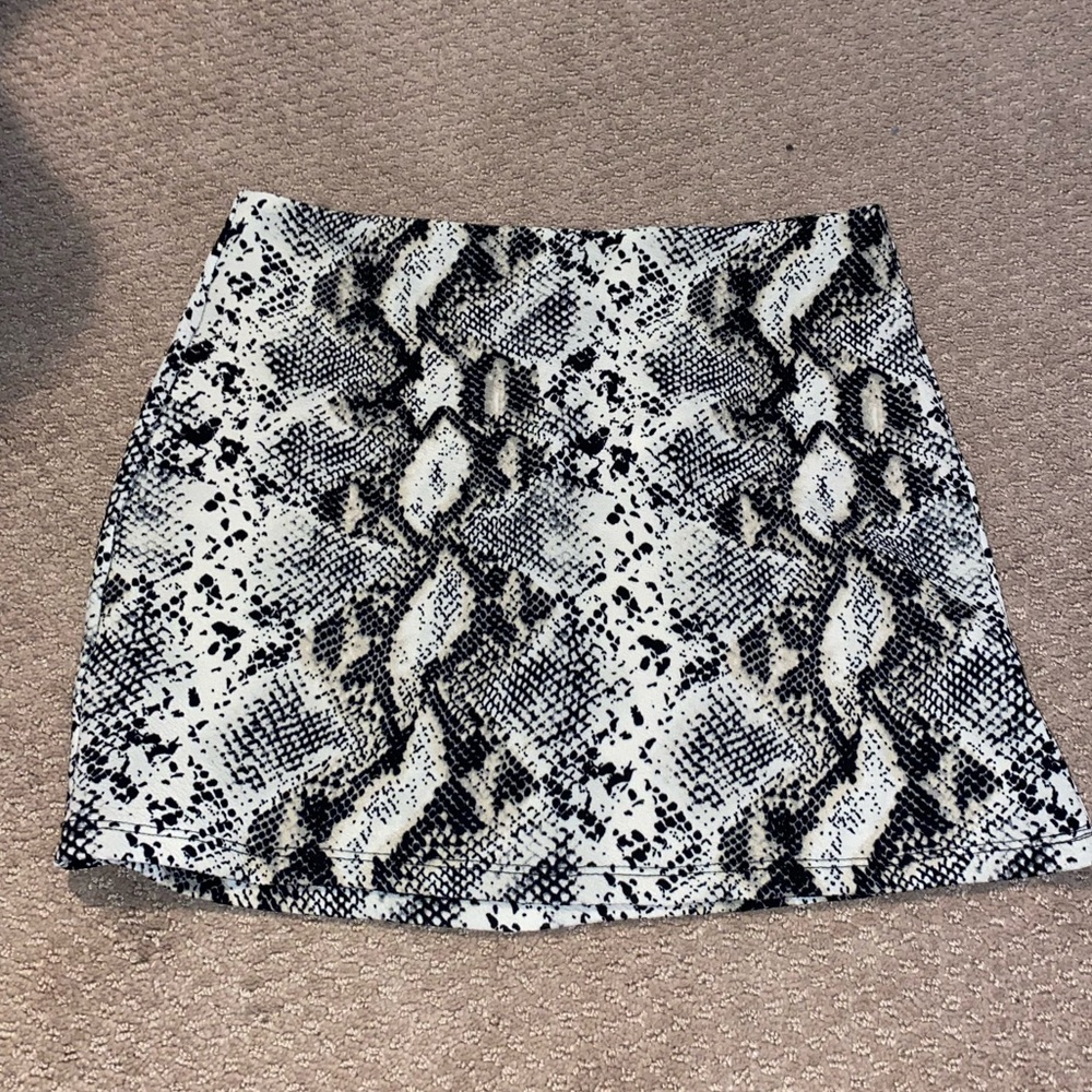 Kendall and Kylie skirt